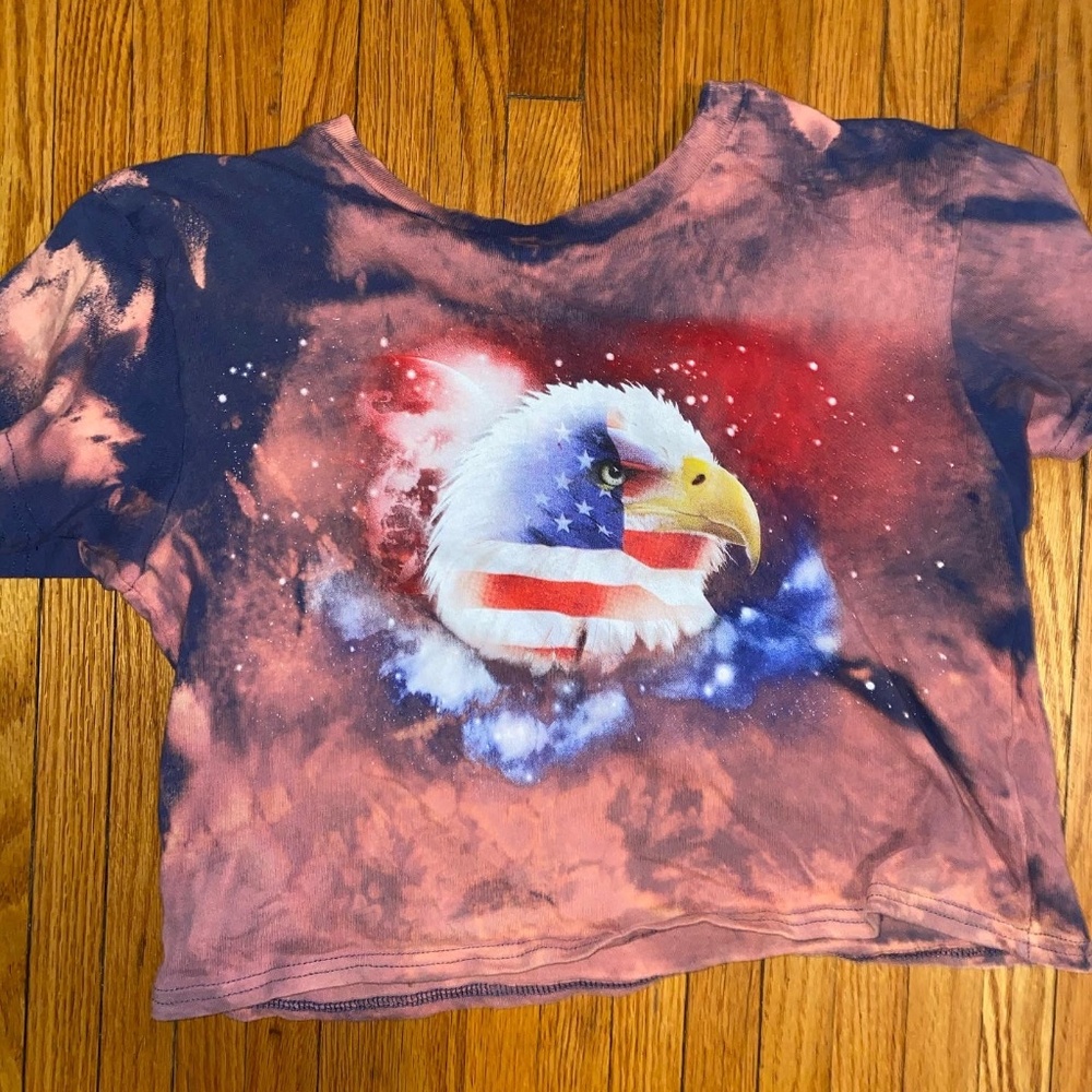 Eagle crop top T shirt size Large